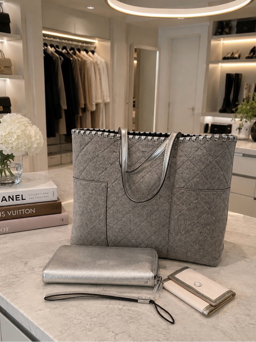 Tory Burch Gray Block T Tote Bag, Lavemi RFID Metallic Wallet & Coach Card Cas